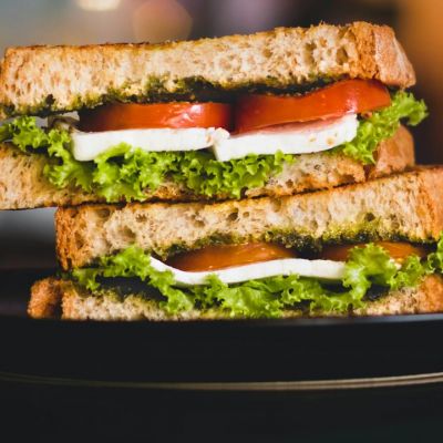 Το εύκολο hack για να κρατάς καθαρή την τοστιέρα σου (photos)