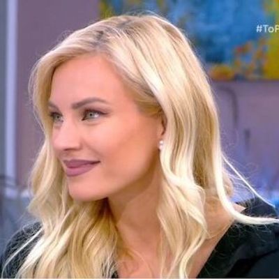 Τζούλια Νόβα: Αποκάλυψε το φύλο του μωρού -  Η απάντηση για τη φώτο της που προκάλεσε αντιδράσεις