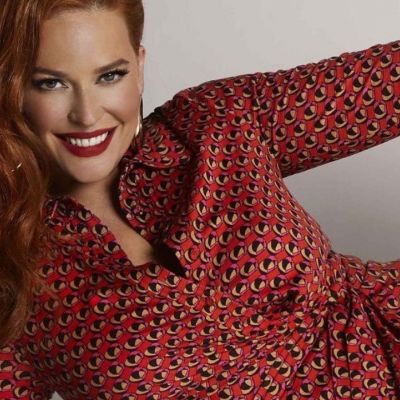 Η Σίσσυ Χρηστίδου φόρεσε το maxi φόρεμα με τον πιο chic τρόπο (photos)