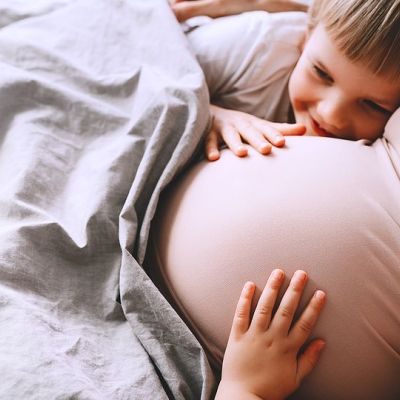 Πόσο μεγαλώνει η μήτρα στην εγκυμοσύνη; (vid)