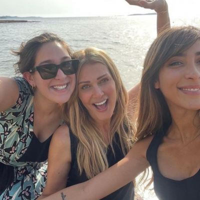 Η κόρη της Νατάσας Θεοδωρίδου σε σπάνιες πόζες με τον πατέρα της (photos)