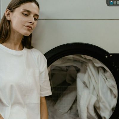 10 απίθανα πράγματα που δεν πίστευες ότι πλένονται στο πλυντήριο