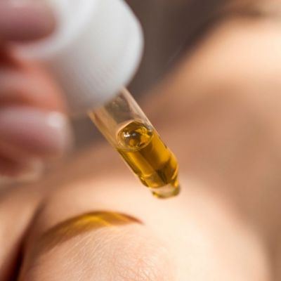 Έχεις ξηρό δέρμα; 15 ενυδατικά έλαια και tips για να ανακουφιστείς