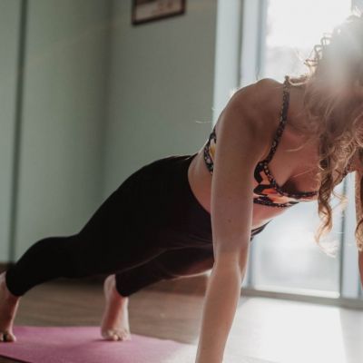 3 πεντάλεπτες ασκήσεις που μπορείς να κάνεις οπουδήποτε και οποιαδήποτε ώρα της ημέρας