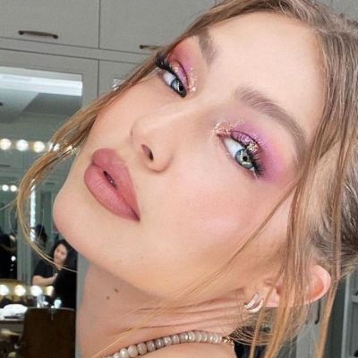 Η ροζ σκιά είναι η απόλυτη τάση του χειμώνα - 5 για να διαλέξεις!