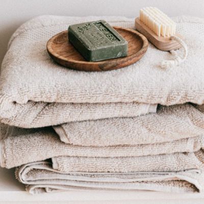 Πώς θα πλύνεις τις πετσέτες σου για να είναι αφράτες και μυρωδάτες