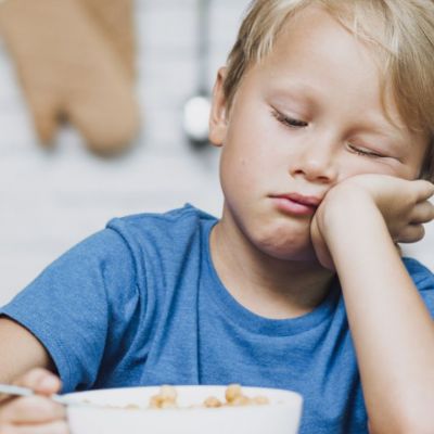 Το παιδί σου κάνει νάζια στο φαγητό; 8 τρόποι να τα έχεις όλα υπό έλεγχο