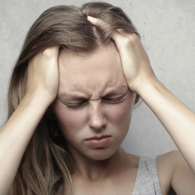 5 αποτελεσματικοί τρόποι για ν΄ ανακουφιστείς άμεσα από την ημικρανία