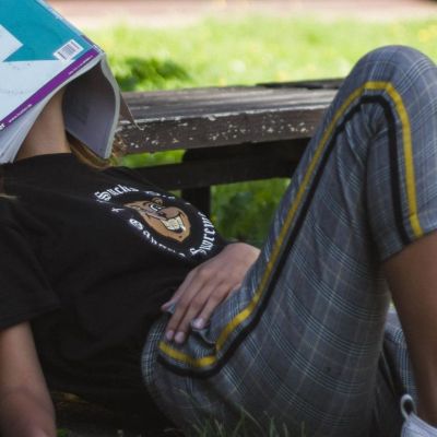 Αισθάνεσαι συνεχώς κουρασμένη; 4 τρόποι για να βρεις τη χαμένη σου ενέργεια