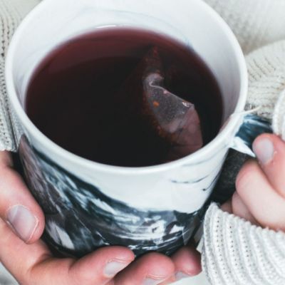 Αυτά είναι τα πιο συνηθισμένα λάθη που κάνουν το τσάι σου ανθυγιεινό