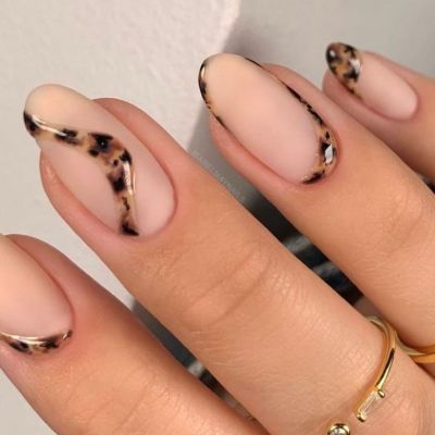 10 ματ μανικιούρ για να διαλέξεις το επόμενο δικό σου