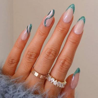 Τα 10 πιο δημοφιλή στυλ γαλλικού μανικιούρ και 10 nail art για να διαλέξεις