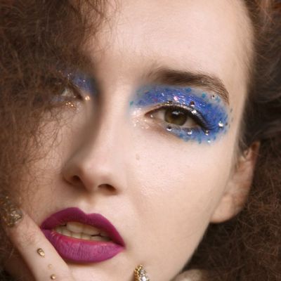 10 σκιές με glitter για τα Χριστούγεννα