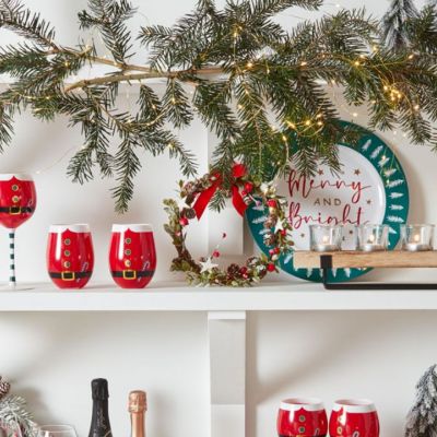 Δεν πρόλαβες να στολίσεις; 5 last-minute προτάσεις για τον χώρο σου