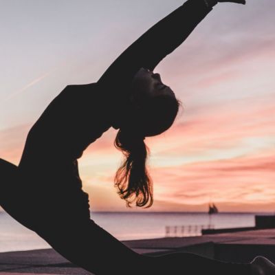 Είναι ασφαλές να γυμνάζεσαι έξω αν είναι έντονη η μυρωδιά από τα τζάκια που καίνε; Κι όμως όχι!