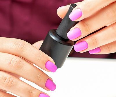 Tips για μαμάδες: Λεκές από βερνίκι νυχιών - Τρόποι να τον αφαιρέσετε