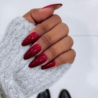 Τα #RedOmbre νύχια είναι η πιο μεγάλη τάση του χειμώνα - 10 μανικιούρ για να τα δοκιμάσεις