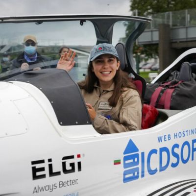 Η Ζara Rutherford έτοιμη να σπάσει κάθε ρεκόρ! Η 19χρονη πιλότος πετά σε όλο τον κόσμο