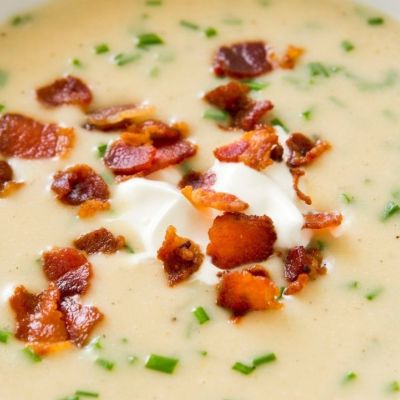 Πατατόσουπα με μπέικον και cheddar! Η πιο yummy συνταγή για ν’ αντιμετωπίσεις το τσουχτερό κρύο