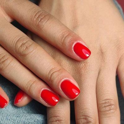 10 κόκκινα βερνίκια νυχιών για τα πιο εντυπωσιακά μανικιούρ