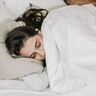 Αναπνέεις από το στόμα στον ύπνο; Ο κίνδυνος και πώς θα το διορθώσεις