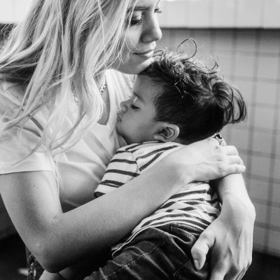 Ποια είναι η επίδραση της αγκαλιάς στα παιδιά;
