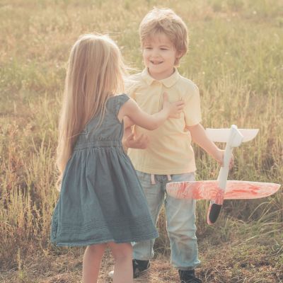 Αφήστε τα παιδιά σας να λύσουν μόνα τις διαφορές τους