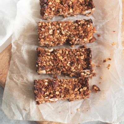 Το εναλλακτικό υλικό που θα κάνει πιο νόστιμες τις μπάρες δημητριακών