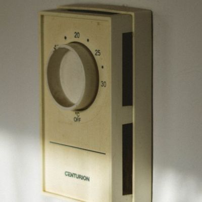 Το κόλπο με τον θερμοστάτη του καλοριφέρ για να καις λιγότερο αέριο ή πετρέλαιο