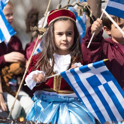 25η Μαρτίου: Μιλήστε στα παιδιά για την εθνική επέτειο με απλά λόγια