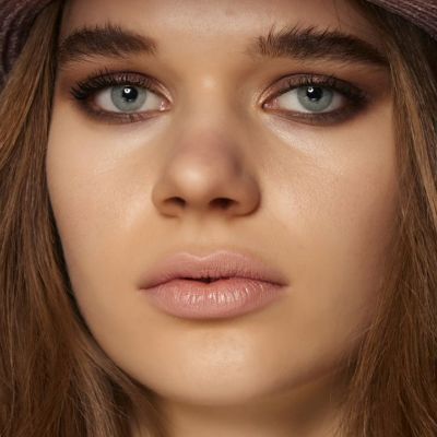 Όσο λευκό δέρμα κι αν έχεις μπορείς να βάλεις bronzer – 4 tips για σωστή εφαρμογή