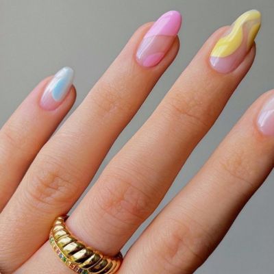10 μανικιούρ με πολύ χρώμα για να ανέβει η διάθεσή σου αμέσως