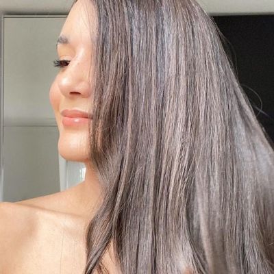 Το κόλπο με το αλουμινόχαρτο για το φριζάρισμα των μαλλιών