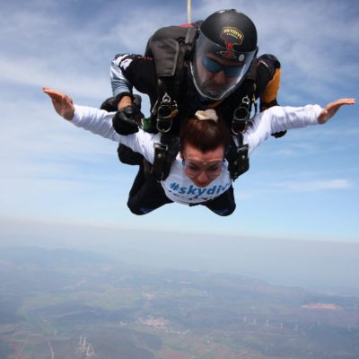 Let’s Go Skydiving for Autism: Ελεύθερη πτώση από τα 14.000 πόδια για καλό σκοπό