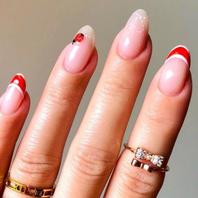 11 ανοιξιάτικα και άκρως πασχαλινά μανικιούρ για να διαλέξεις