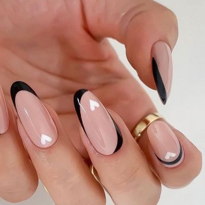 10 ροζ και μαύρα nail art για να πάρεις έμπνευση για το επόμενο μανικιούρ σου