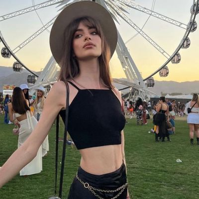 10 crop tops που θα φοράς με ψηλόμεσες φούστες και παντελόνια όλο το καλοκαίρι