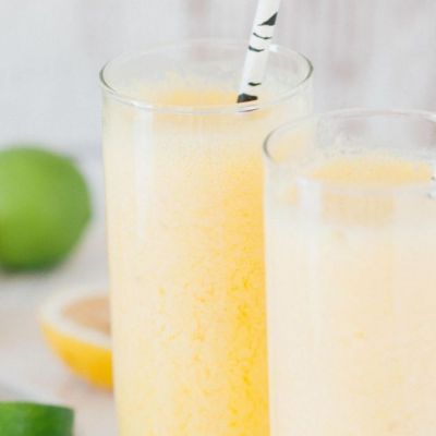 Η συνταγή για το πιο δροσιστικό και υγιεινό lemon smoothie