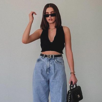 4 τάσεις στα τζιν που θα κυριαρχήσουν το καλοκαίρι