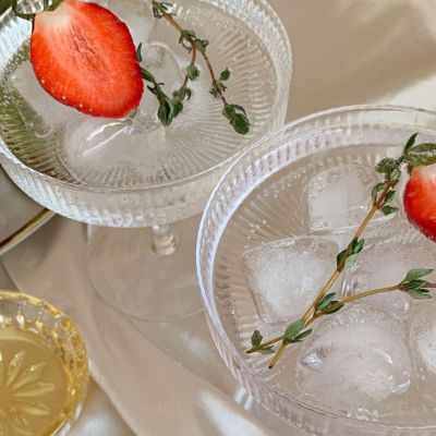 6 ροφήματα που ενυδατώνουν περισσότερο και από το νερό