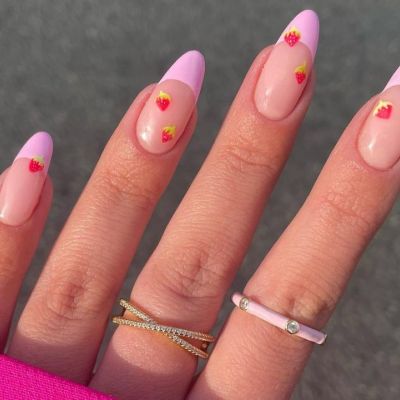 Φράουλες: 10 nail art με το πιο γλυκό φρούτο της εποχής