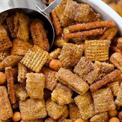 Η πιο εύκολη συνταγή για σνακ με τραγανά δημητριακά