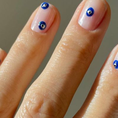Evil Eye Nails! 10 μανικιούρ για να... διώχνεις το κακό το μάτι