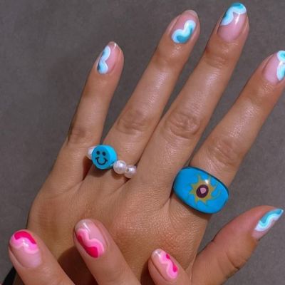 #WaveNails: 10 άκρως καλοκαιρινά μανικιούρ με κύματα