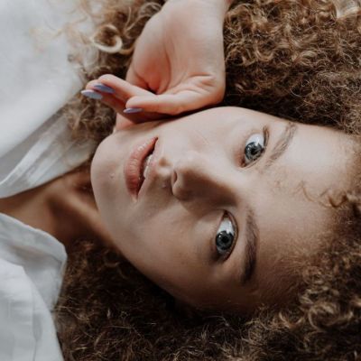 10 αντηλιακά κατά των πανάδων για να μη φοβάσαι να βγεις στον ήλιο