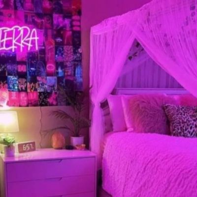 DIY: Πώς θα φτιάξεις σύνθεση με φωτογραφίες για να ομορφύνεις τον τοίχο του δωματίου σου