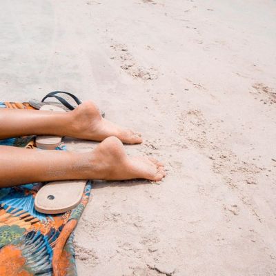 5 tips για να μην ιδρώνουν τα πόδια σου το καλοκαίρι