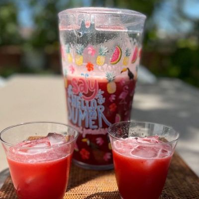 Φτιάξτε τον απόλυτο σπιτικό δροσερό χυμό με κεράσια και λεμόνι  (Γράφει η Majenco)