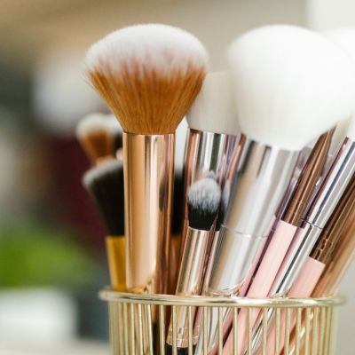 Πώς θα οργανώσεις τα προϊόντα ομορφιάς για να βρίσκεις πάντα αυτό που θέλεις