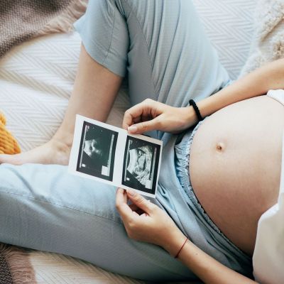 Τα μωρά μέσα στη μήτρα καταλαβαίνουν τα συναισθήματα της μητέρας τους;